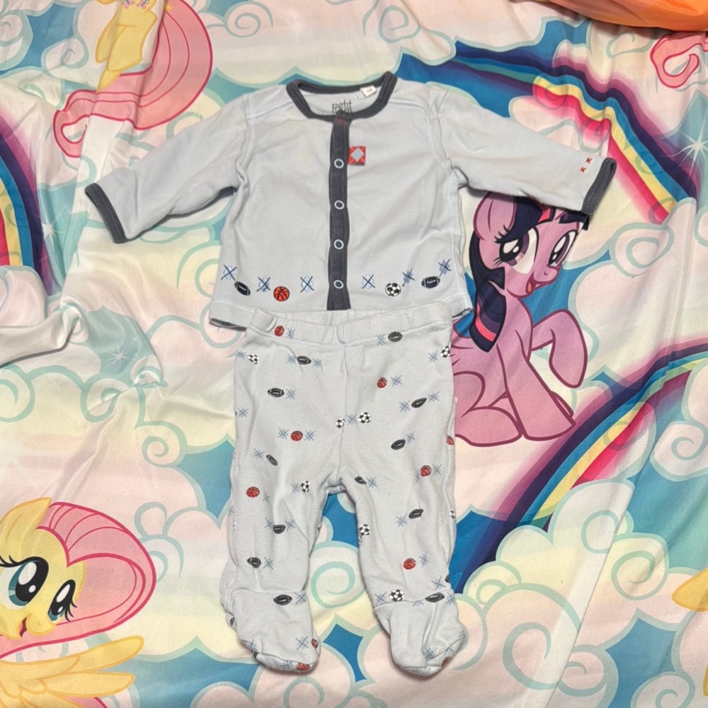 Gray Sporty Baby Clothes Set